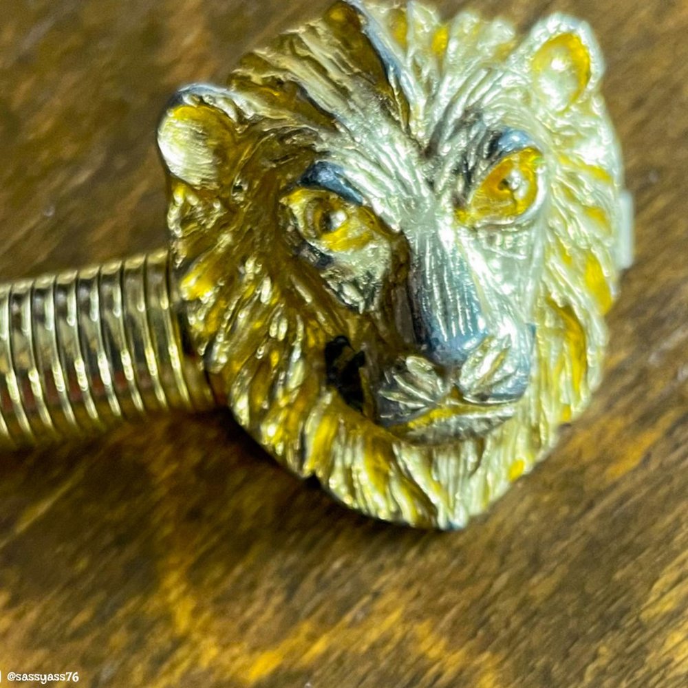 ⭐️HP⭐️VTG▪️MIMI Di N▪️1976 RARE Coiled Gold-Tone Lion Head Door Knocker Belt - Picture 7 of 7